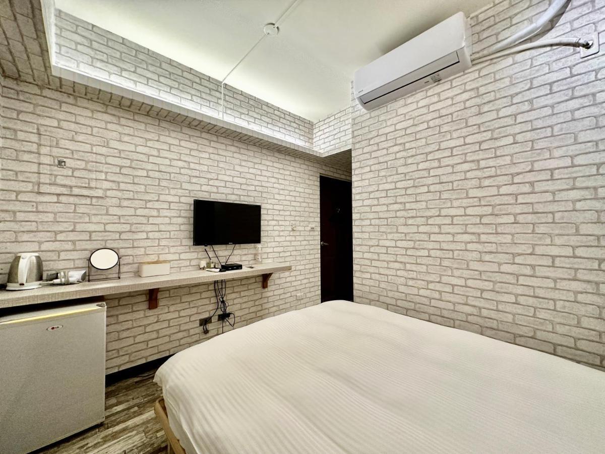 御旅 Inn Đài Trung Ngoại thất bức ảnh